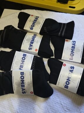 Bombas Men's Black Athletic Crew Socks - Multiple 6 Pack Unisex